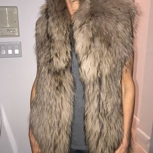 Fur vest